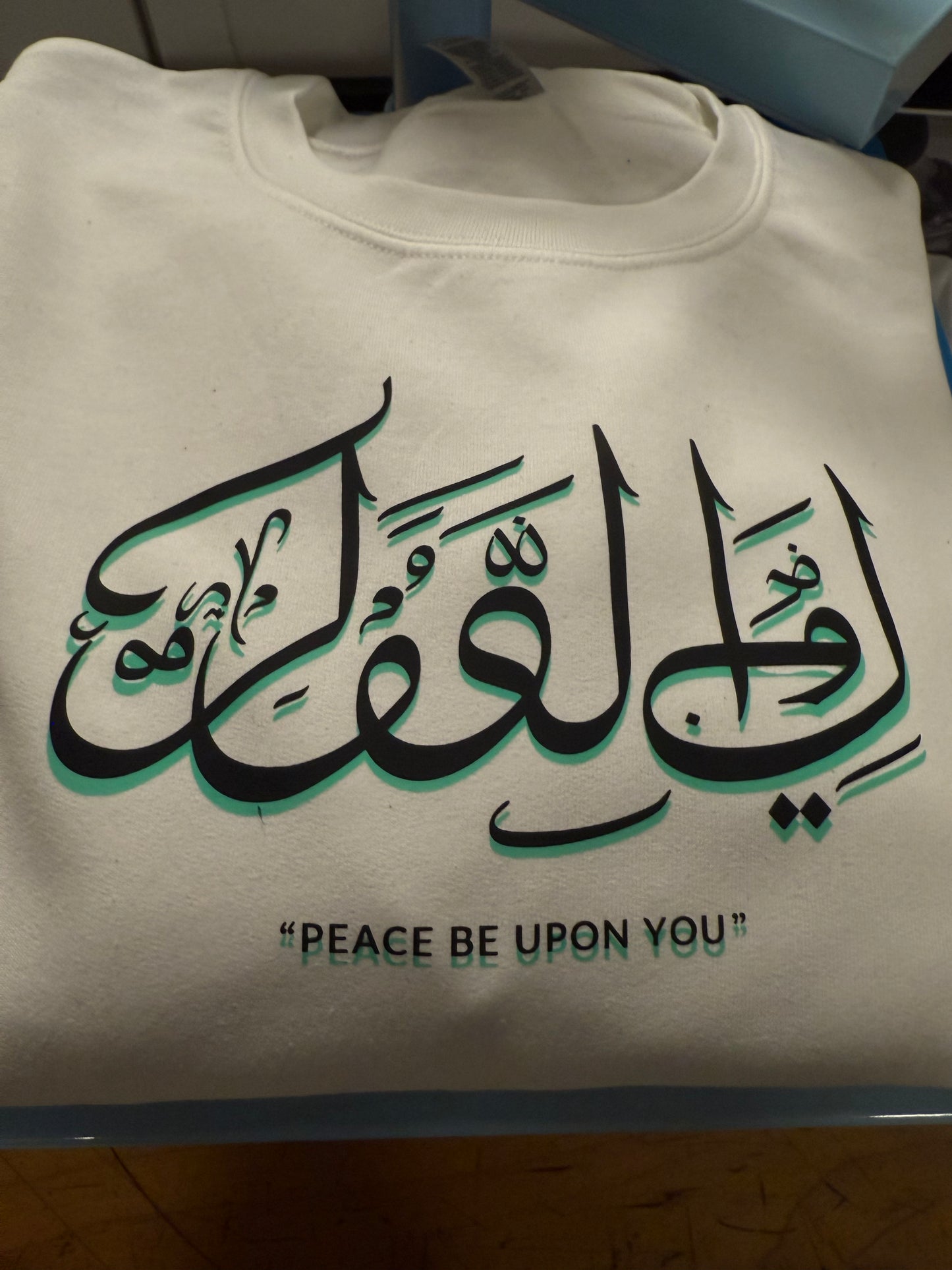 Sweatshirt